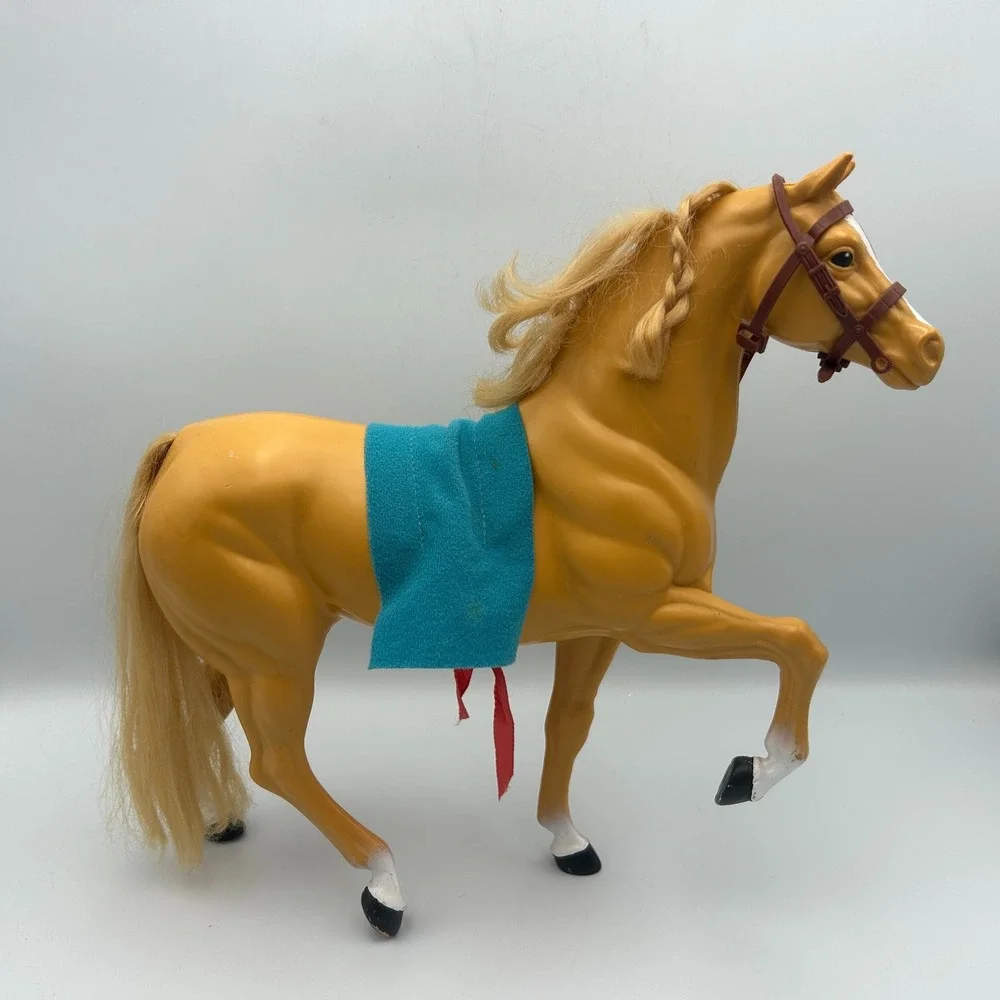 Mattel 1980 Western Barbie's Big Horse Dallas Palomino Blonde Hair Bridal Golden